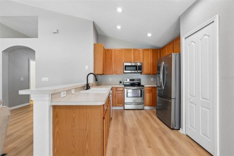 House in Holiday, Florida 3 bedrooms, 132.66 sq.m. № 2322949 - photo 9