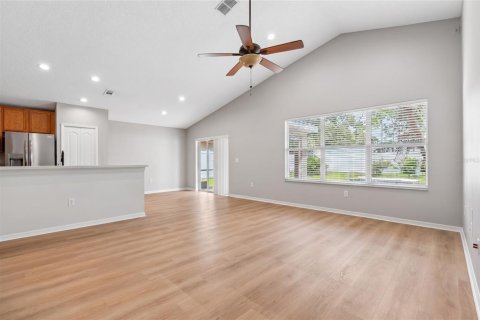 House in Holiday, Florida 3 bedrooms, 132.66 sq.m. № 2322949 - photo 5