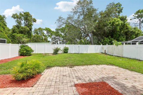 House in Holiday, Florida 3 bedrooms, 132.66 sq.m. № 2322949 - photo 26