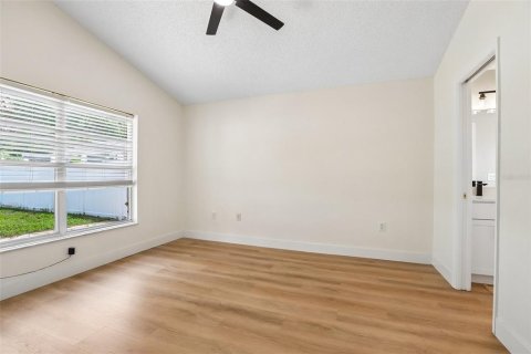 House in Holiday, Florida 3 bedrooms, 132.66 sq.m. № 2322949 - photo 16