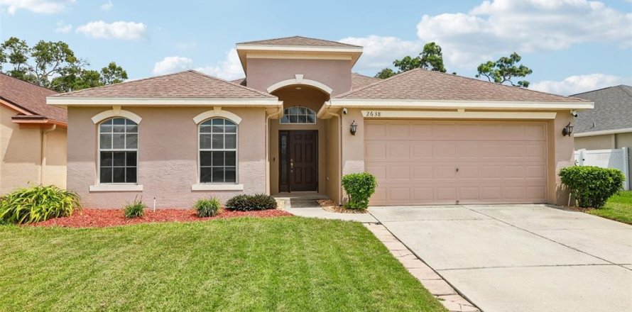 House in Holiday, Florida 3 bedrooms, 132.66 sq.m. № 2322949