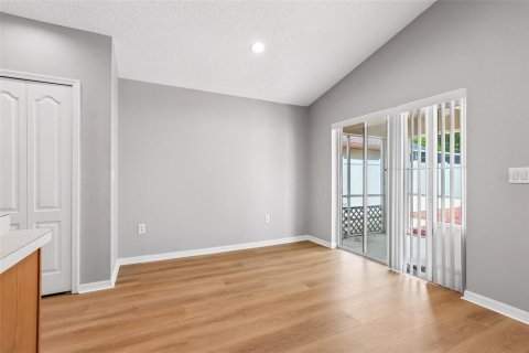 House in Holiday, Florida 3 bedrooms, 132.66 sq.m. № 2322949 - photo 7