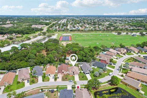 House in Holiday, Florida 3 bedrooms, 132.66 sq.m. № 2322949 - photo 30