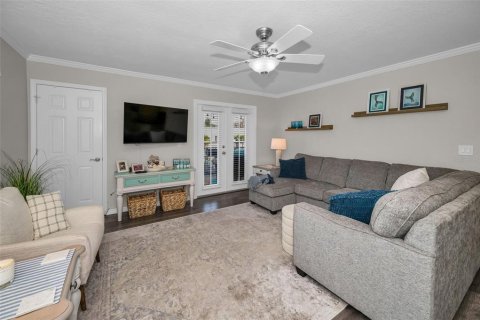 Condo in Dunedin, Florida, 2 bedrooms  № 1508935 - photo 13