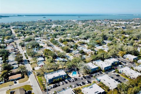Condo in Dunedin, Florida, 2 bedrooms  № 1508935 - photo 6