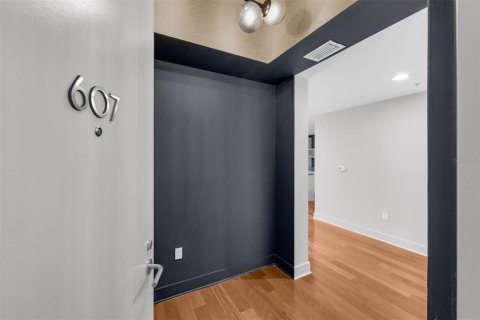 Condo in Orlando, Florida, 2 bedrooms  № 1878243 - photo 6