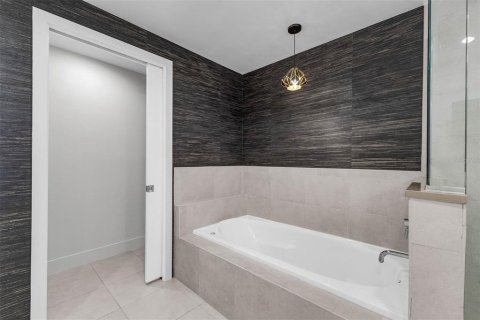 Condo in Orlando, Florida, 2 bedrooms  № 1878243 - photo 26