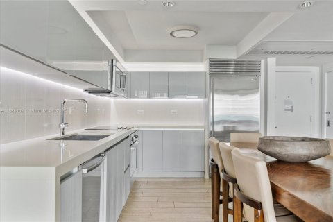 Condominio en venta en Miami Beach, Florida, 3 dormitorios, 210.05 m2 № 1937951 - foto 15