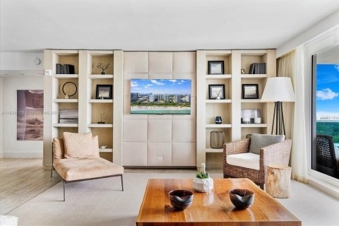 Condominio en venta en Miami Beach, Florida, 3 dormitorios, 210.05 m2 № 1937951 - foto 10