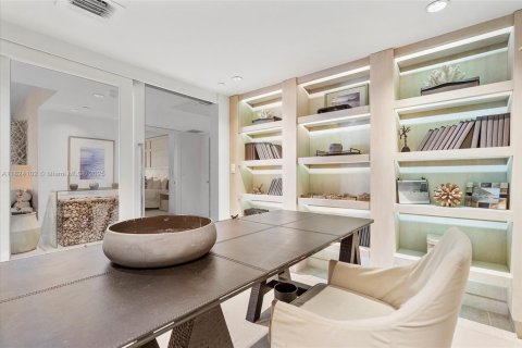 Condominio en venta en Miami Beach, Florida, 3 dormitorios, 210.05 m2 № 1937951 - foto 22