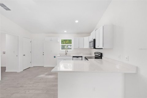 House in Ocala, Florida 3 bedrooms, 101.36 sq.m. № 1900026 - photo 17