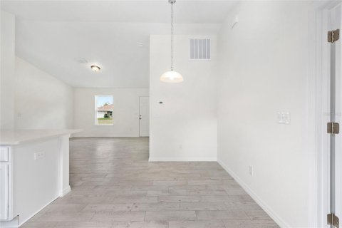 House in Ocala, Florida 3 bedrooms, 101.36 sq.m. № 1900026 - photo 13