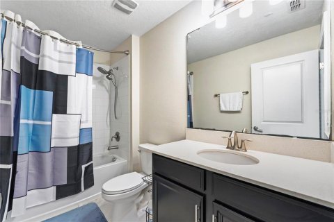 Villa ou maison à louer à Orlando, Floride: 5 chambres, 245.08 m2 № 1880987 - photo 15