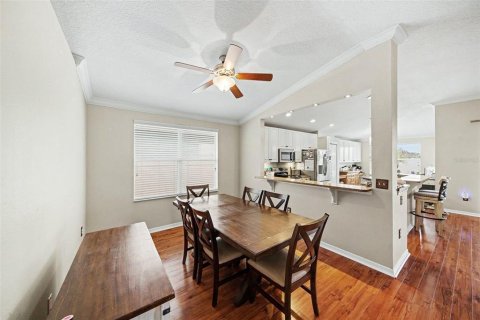 House in Seffner, Florida 3 bedrooms, 196.02 sq.m. № 2105992 - photo 5