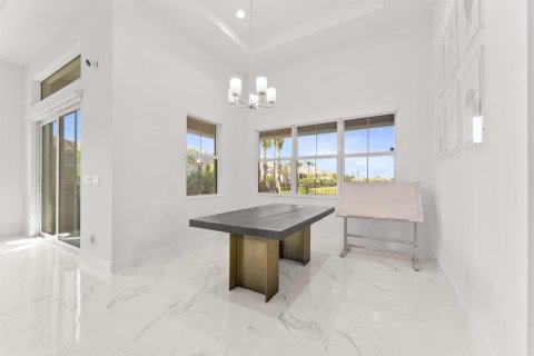 House in Palm Beach Gardens, Florida 3 bedrooms, 221.57 sq.m. № 2244519 - photo 20