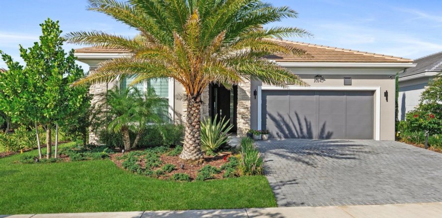 House in Palm Beach Gardens, Florida 3 bedrooms, 221.57 sq.m. № 2244519