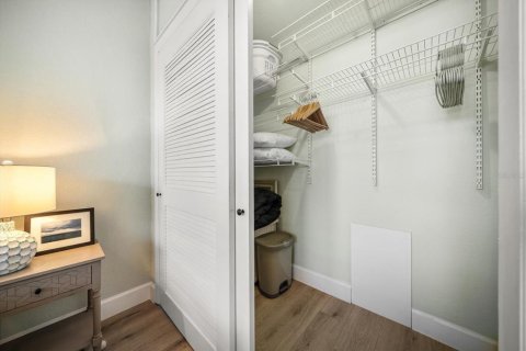 Condo in Saint Pete Beach, Florida, 1 bedroom  № 2213719 - photo 22