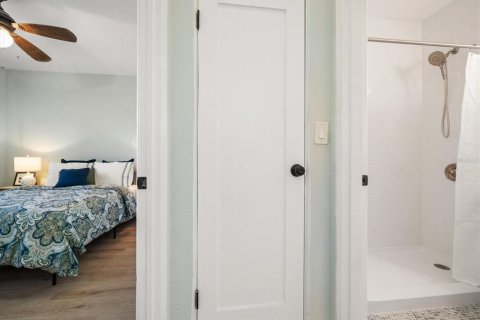 Condo in Saint Pete Beach, Florida, 1 bedroom  № 2213719 - photo 24