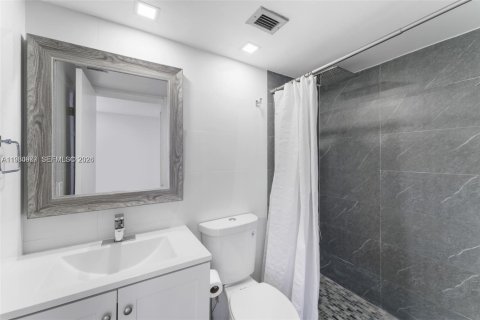 Copropriété à louer à North Miami Beach, Floride: 2 chambres № 2044198 - photo 13
