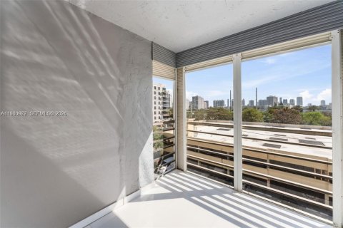 Copropriété à louer à North Miami Beach, Floride: 2 chambres № 2044198 - photo 12