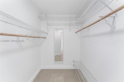 Copropriété à louer à North Miami Beach, Floride: 2 chambres № 2044198 - photo 14