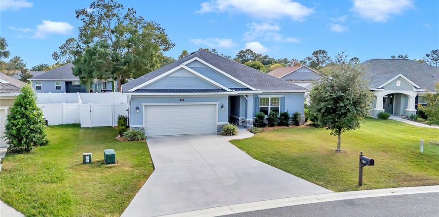 Casa en Ocala, Florida 3 dormitorios, 178.47 m2 № 1598125