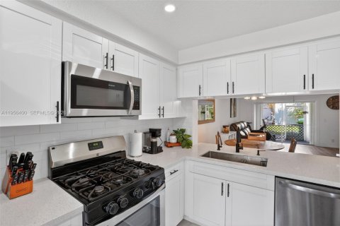 Adosado en alquiler en Tamarac, Florida, 2 dormitorios, 103.12 m2 № 2011131 - foto 8