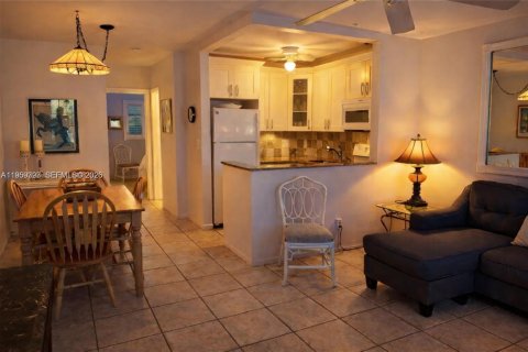 Снять в аренду кондоминиум в Помпано-Бич, Флорида 1 спальня, 51.1м2, № 2023360 - фото 6