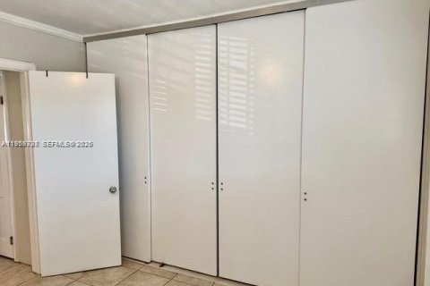 Снять в аренду кондоминиум в Помпано-Бич, Флорида 1 спальня, 51.1м2, № 2023360 - фото 13