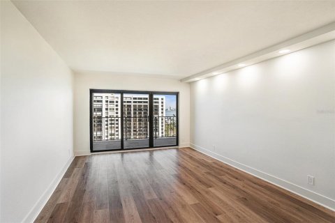 Condo in Clearwater, Florida, 2 bedrooms № 2100350 - photo 12