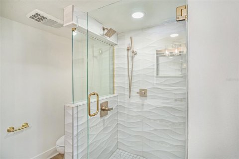 Condo in Clearwater, Florida, 2 bedrooms № 2100350 - photo 22
