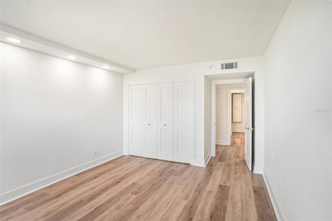 Condo in Clearwater, Florida, 2 bedrooms № 2100350 - photo 27