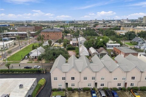 Copropriété à vendre à Tampa, Floride: 2 chambres, 94.02 m2 № 2410551 - photo 6