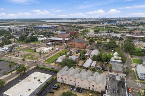 Copropriété à vendre à Tampa, Floride: 2 chambres, 94.02 m2 № 2410551 - photo 4