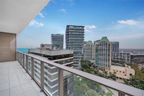 Condo in Miami, Florida, 2 bedrooms  № 1940257 - photo 18