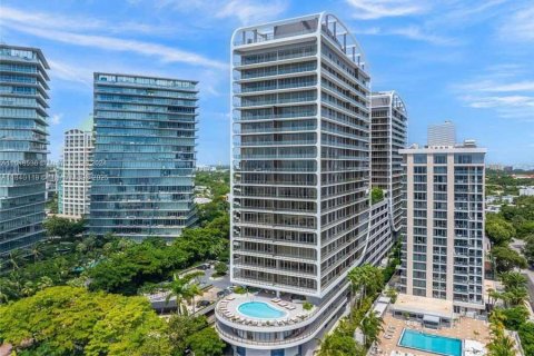 Condo in Miami, Florida, 2 bedrooms  № 1940257 - photo 1