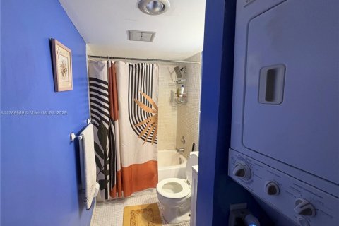 Condominio en venta en Lauderhill, Florida, 2 dormitorios, 90.3 m2 № 1939348 - foto 4