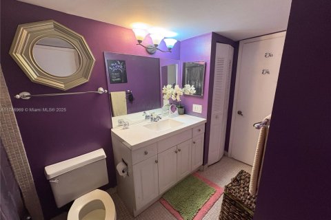 Condominio en venta en Lauderhill, Florida, 2 dormitorios, 90.3 m2 № 1939348 - foto 5