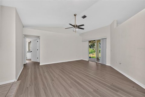 Casa en venta en North Port, Florida, 3 dormitorios, 120.31 m2 № 2221386 - foto 7