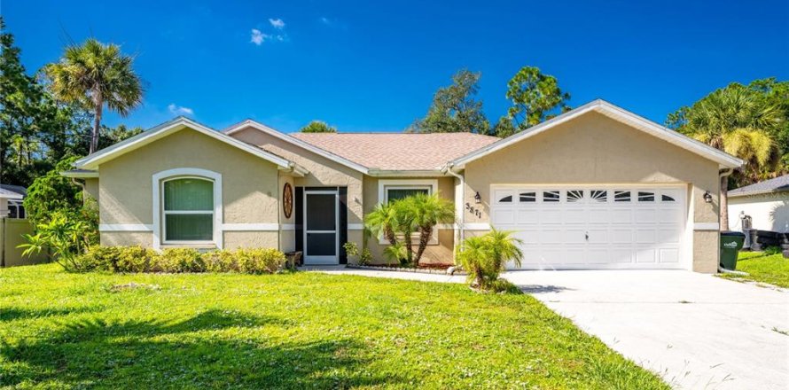 Casa en North Port, Florida 3 dormitorios, 120.31 m2 № 2221386