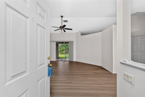 Casa en venta en North Port, Florida, 3 dormitorios, 120.31 m2 № 2221386 - foto 4