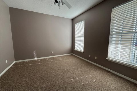 Adosado en venta en Clermont, Florida, 3 dormitorios, 264.21 m2 № 2108217 - foto 7