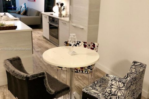 Copropriété à vendre à Miami, Floride: 2 chambres, 106.93 m2 № 1977337 - photo 21