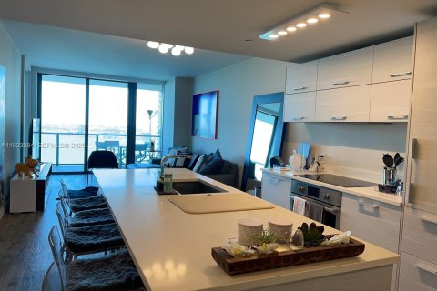 Copropriété à vendre à Miami, Floride: 2 chambres, 106.93 m2 № 1977337 - photo 4