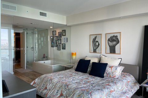 Copropriété à vendre à Miami, Floride: 2 chambres, 106.93 m2 № 1977337 - photo 10