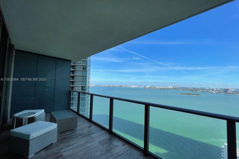 Copropriété à vendre à Miami, Floride: 2 chambres, 106.93 m2 № 1977337 - photo 2