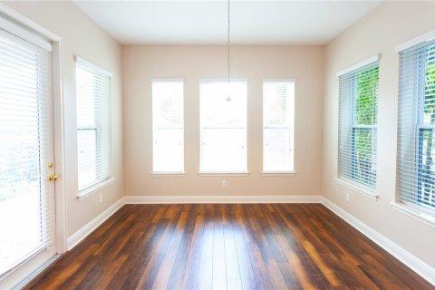 Casa en alquiler en Orlando, Florida, 4 dormitorios, 252.14 m2 № 2151117 - foto 12