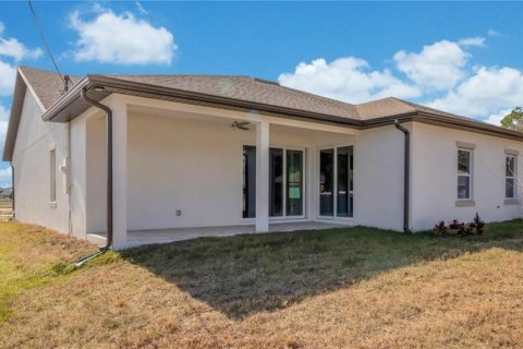 House in Palm Bay, Florida 3 bedrooms, 204.38 sq.m. № 2231493 - photo 25