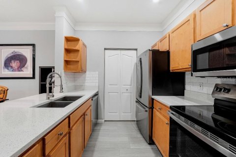 Copropriété à vendre à Tampa, Floride: 2 chambres, 115.38 m2 № 2406980 - photo 2
