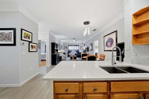 Copropriété à vendre à Tampa, Floride: 2 chambres, 115.38 m2 № 2406980 - photo 5